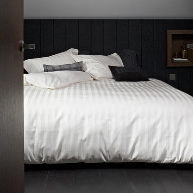 Beddinghouse Shine Dekbedovertrek Ecru Satijn - outlet — outlet/retourdeal