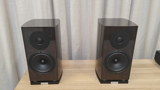 ATOHM GT1-HD Wengnut Occasion (05-2025) - tweedehands · luidsprekersets — outlet/retourdeal