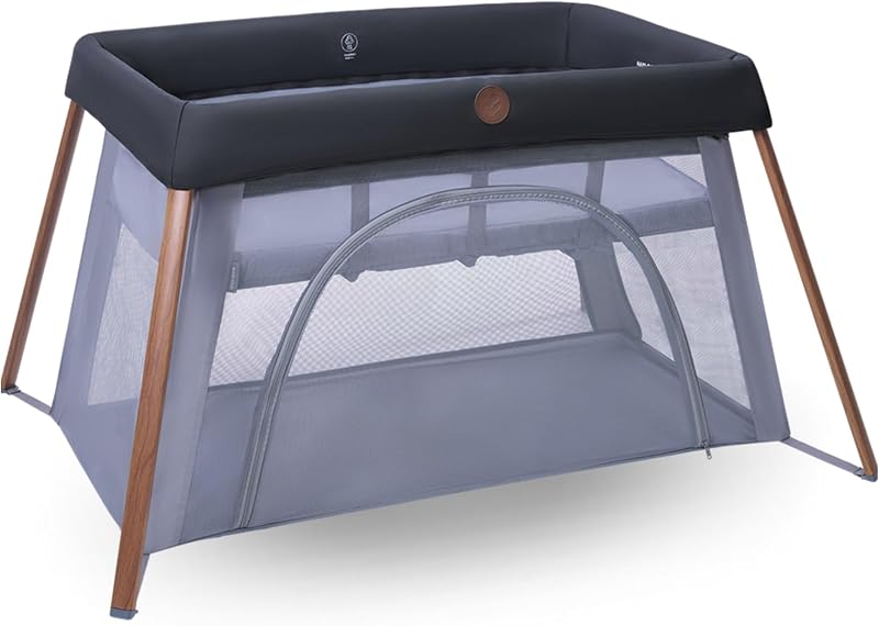 Maxi-Cosi Iris2, 2-in-1 Baby Reisbedje, 0-3 Jaar, 0-15 kg, Compact Reisbedje, 2 Slaapniveaus, Zij-ingang met Venster, Opvouwbaar en Lichtgewicht, Meegroeimatras, Eco Care, Essential Graphite