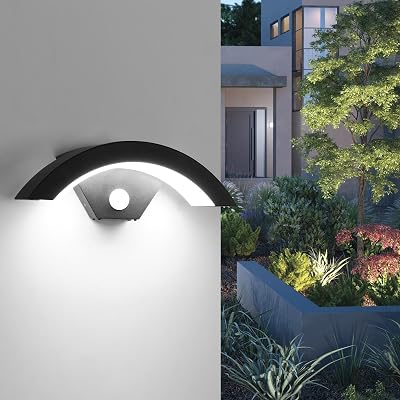 Comely 24W Buitenwandlamp met Bewegingssensor, Moderne Buitenlamp 6500K Waterdicht IP65, LED Buiten Spot met Sensor voor Tuin Terras Entree Jardin, Zwart