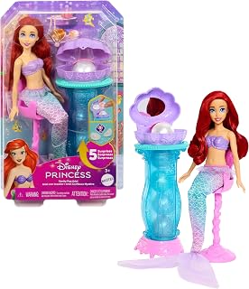Mattel Disney Prinses speelgoed, Ariel kaptafel pop zeemeermin modepop met afneembare staart en kaptafel met 5 herhaalbare pop-up verrassingen en 5 accessoires, JBF86