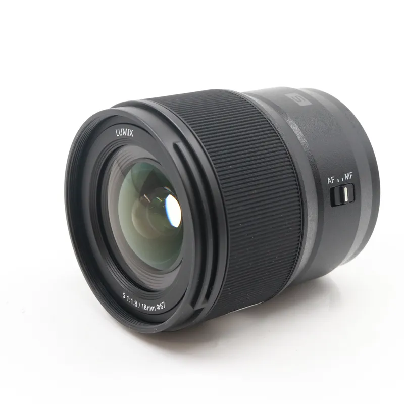 Panasonic Lumix S 18mm f/1.8 L-mount occasion - tweedehands (occasion) — outlet/retourdeal
